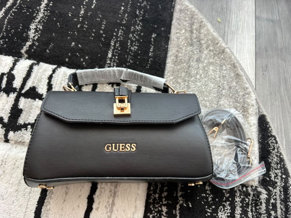 Geanta noua guess