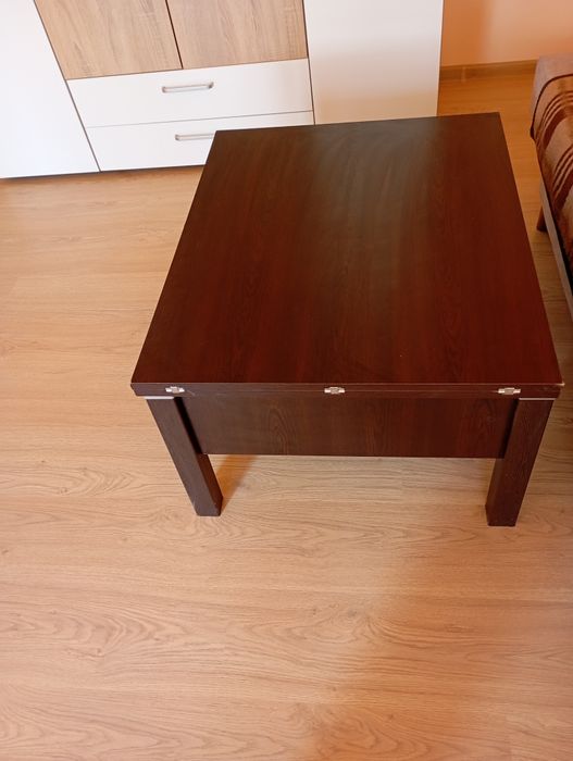 Холна разтегална маса