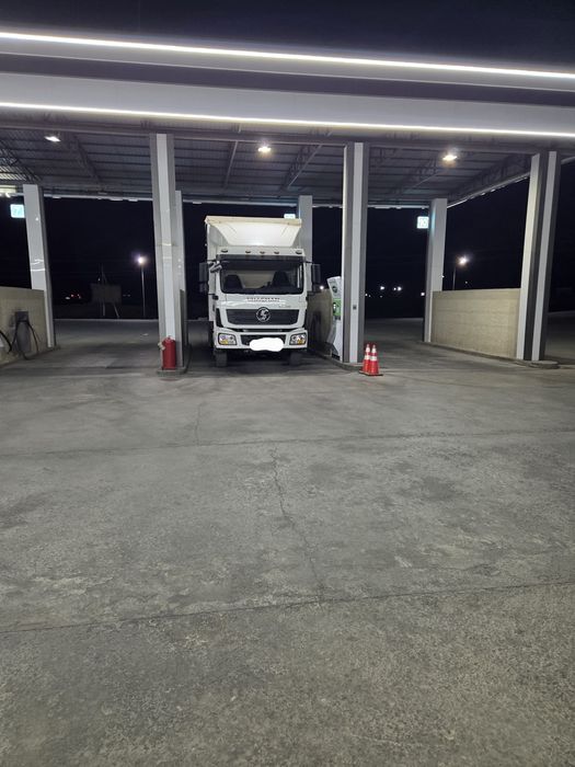 Shacman L 3000 bir most