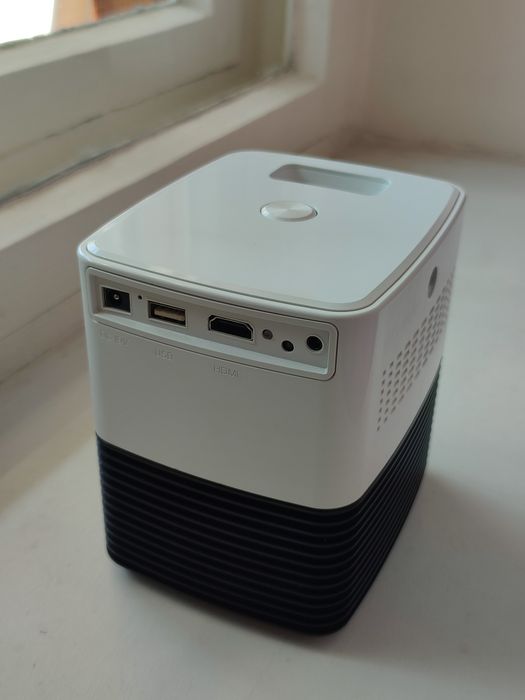Проектор Smart mini pocket projector