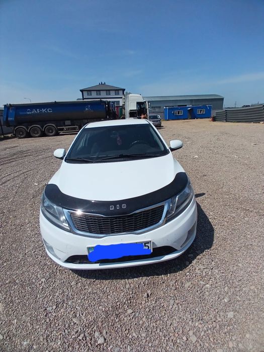 Продам киа рио 2014