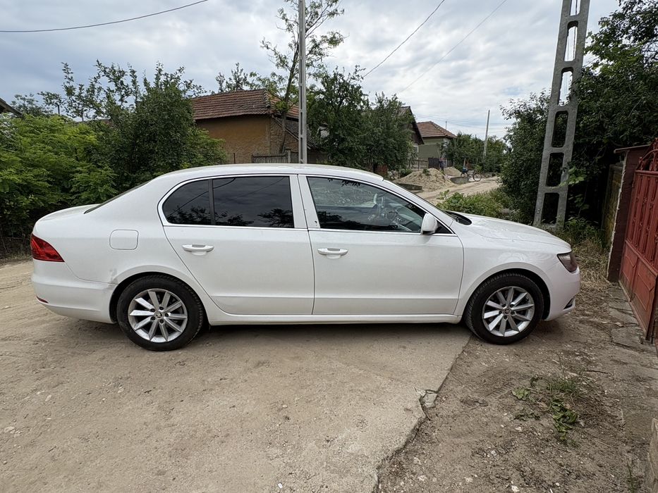 SKODA Superb 2014 — imagine 2