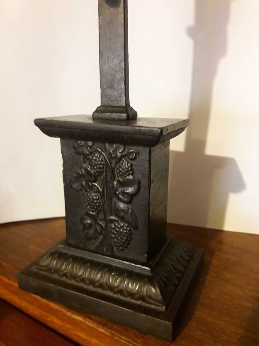 Statueta religioasa veche din metal cu patina originala