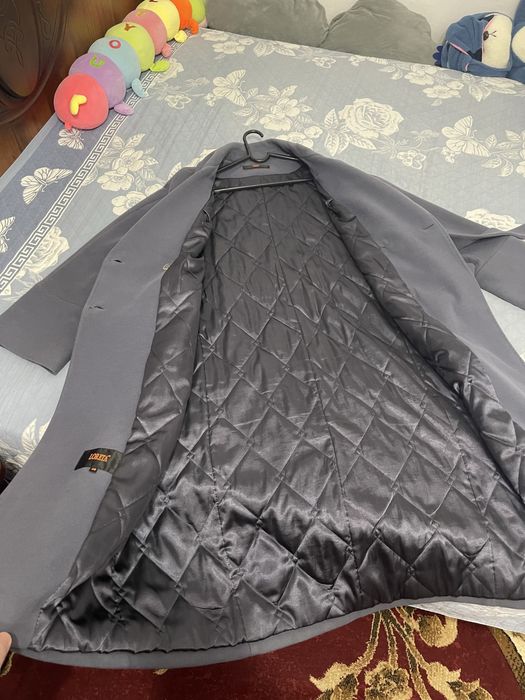 Продается пальто Женское