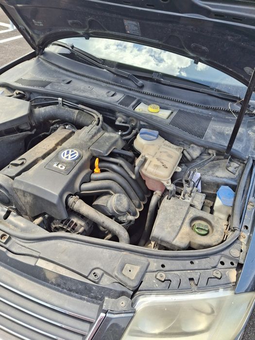 Vând vw passat 1.6