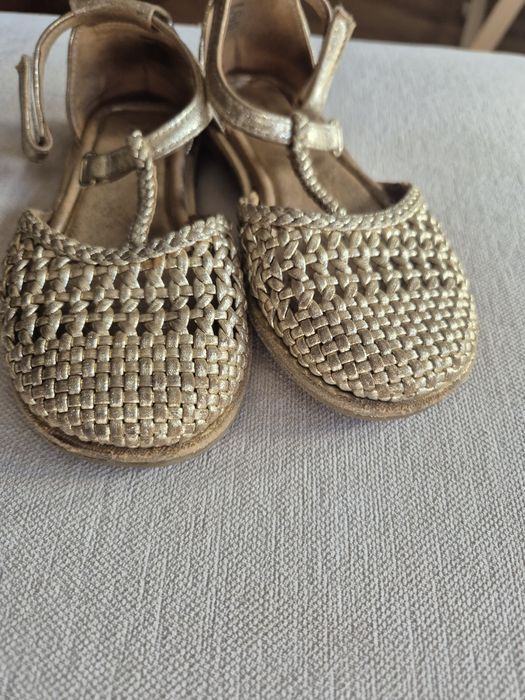 Sandale Zara/ aurii/ 27