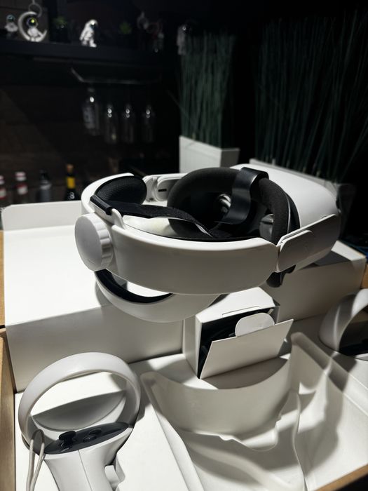 Vand Oculus Quest 2 stocare 128gb