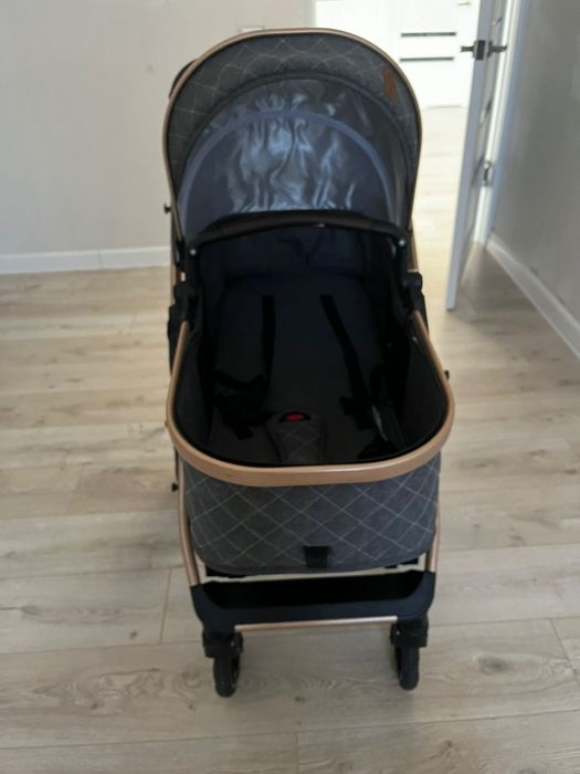 Каляска для детей с авто креслом