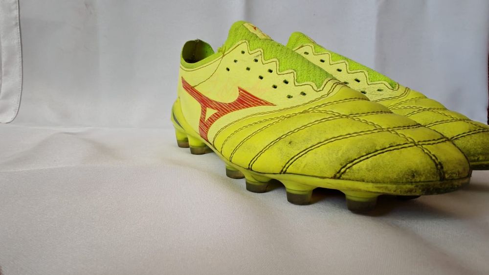 Бутсы Mizuno morelia