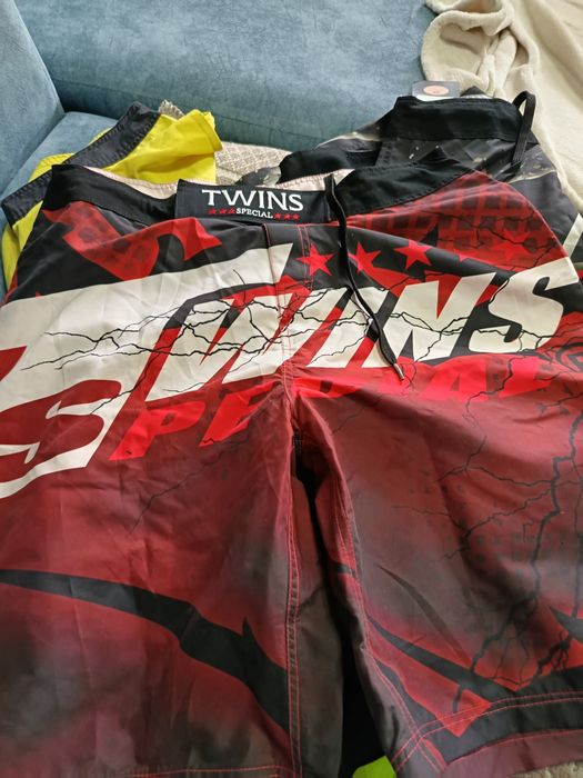 Продам спортивные вещи!!!