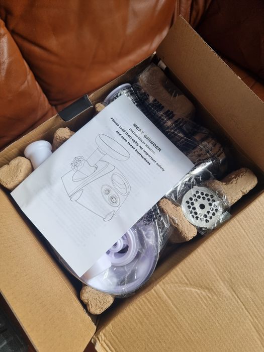 Masina de tocat carne electrica