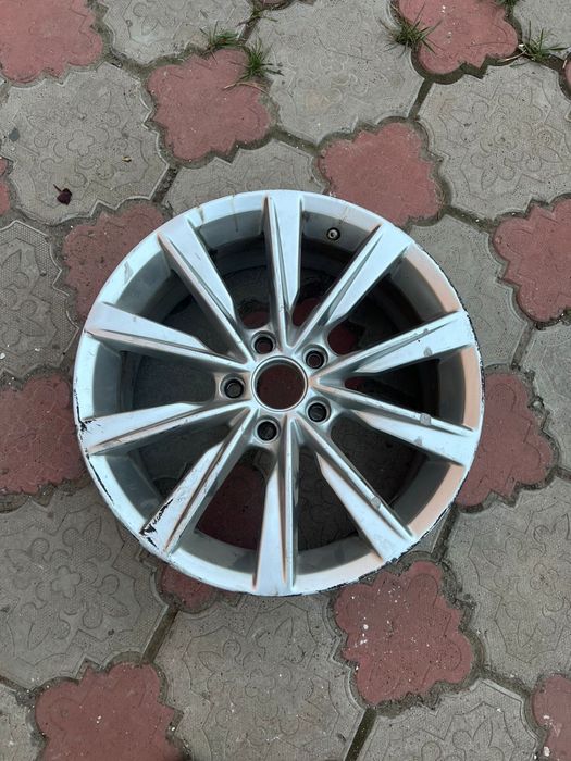 Диск на пассат, тигуан 1шт, оригинальный