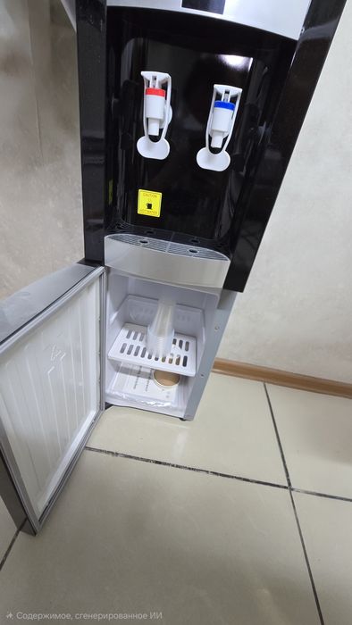 Продам кулер, стол, стулья, полочку для гель лаков