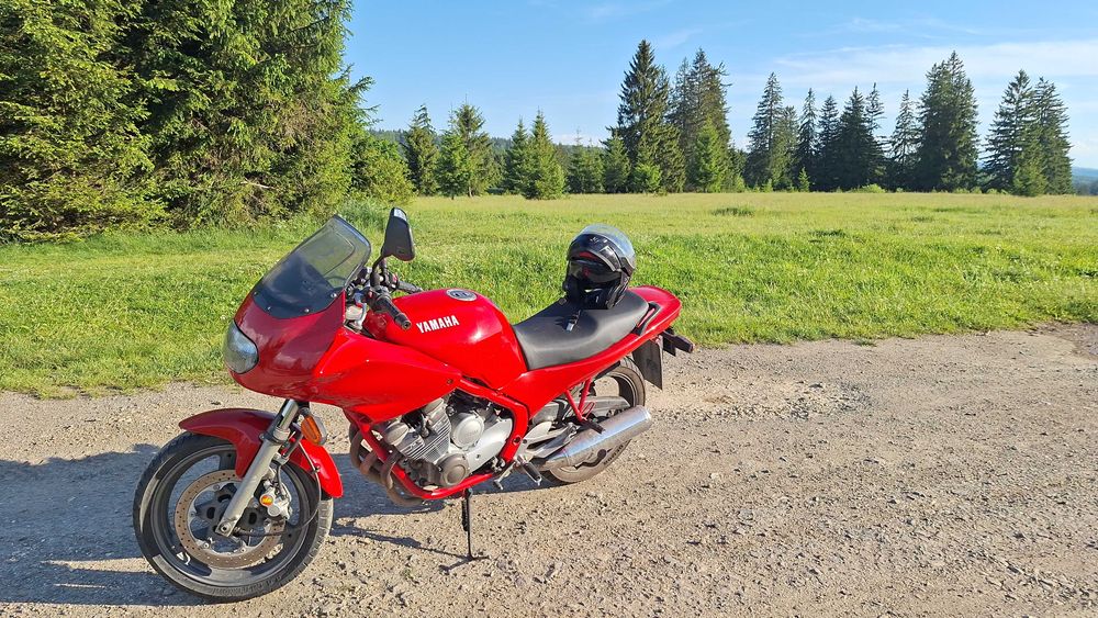 Motocicleta Yamaha Xj