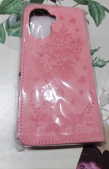 Продавам калъфчета тип тефтер за телефон Huawei nova Y70