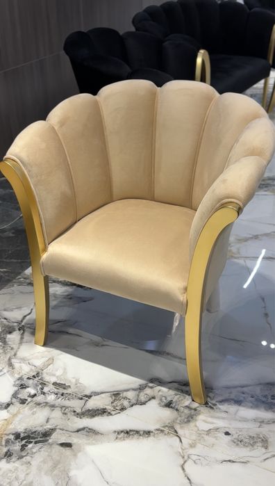 Ramashka modeli divan va kreslo to‘plami