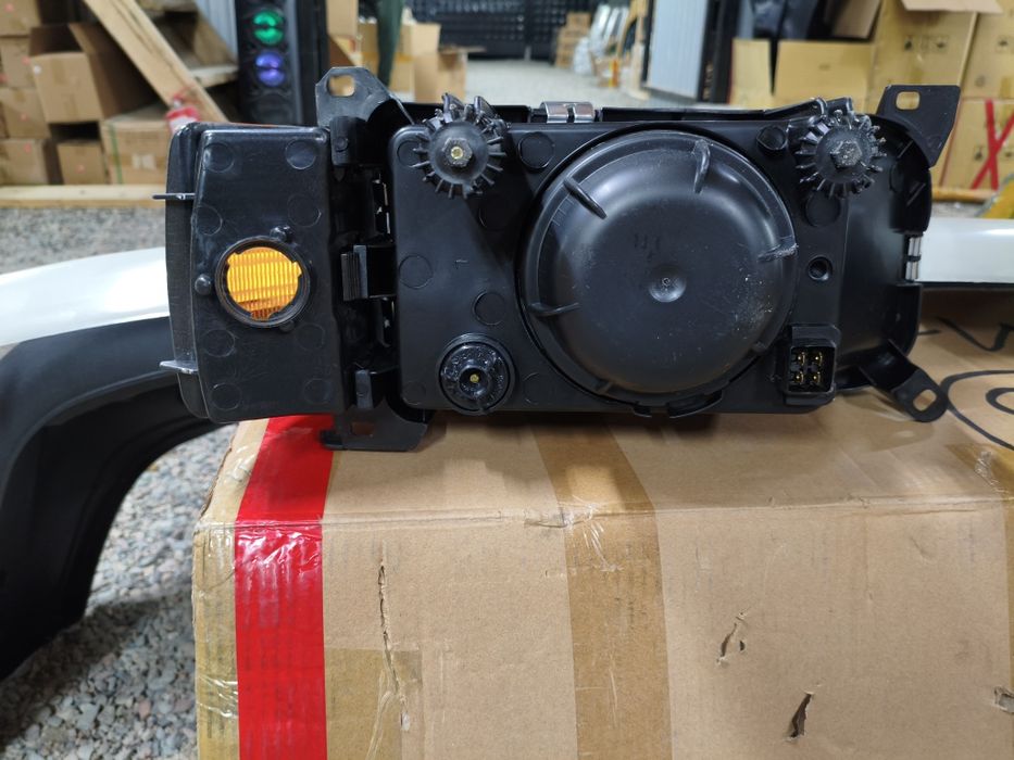 Бампер передний Фольксваген Пассат Б3