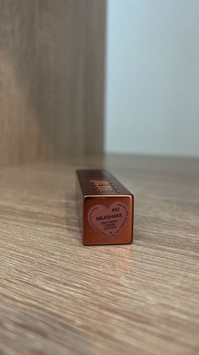 Ruj Too Faced - BOLD COCOA , nuanța milkshake