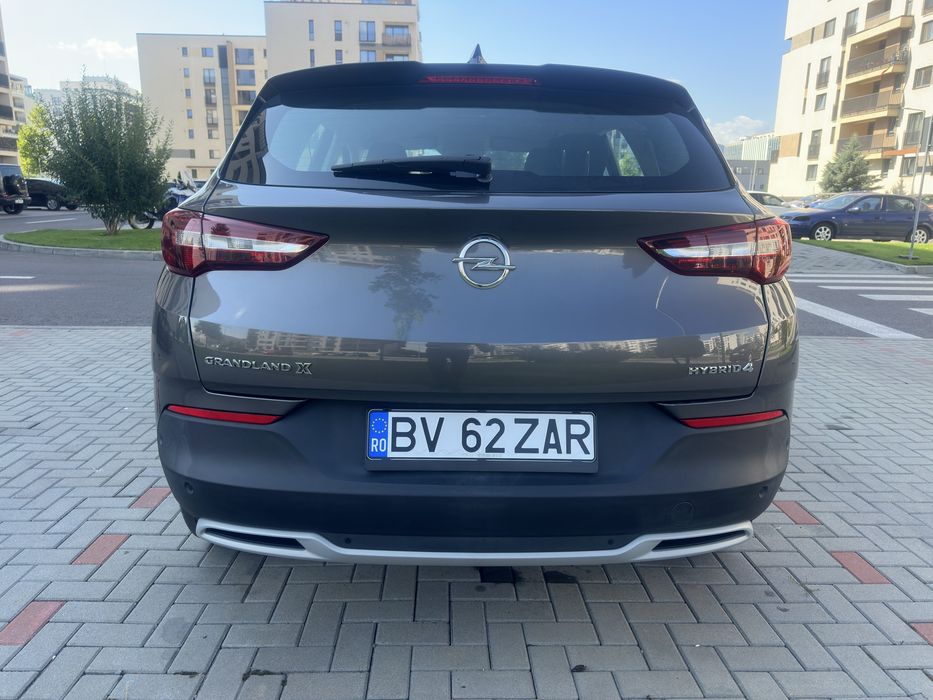 Opel Grandland X Hybrid4 — 300 CP — 4x4 — EAT8 — 05.2021 — 91.442 km Baterie SOH 96,25% cu  garanție Opel activă · CarVertical fără daune