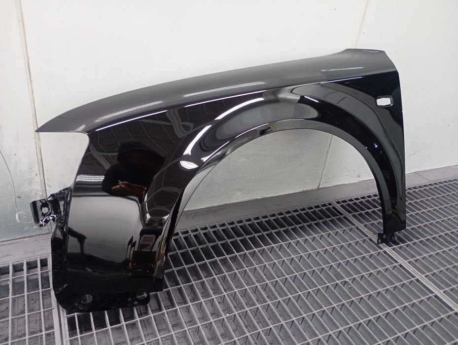 Aripa Fata Stanga Audi A4 B6 An 2000-2004 (LY9B (Negru))