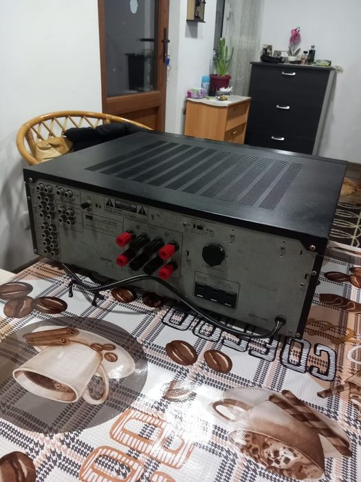 Vând  amplificator Sansui  au-G 77