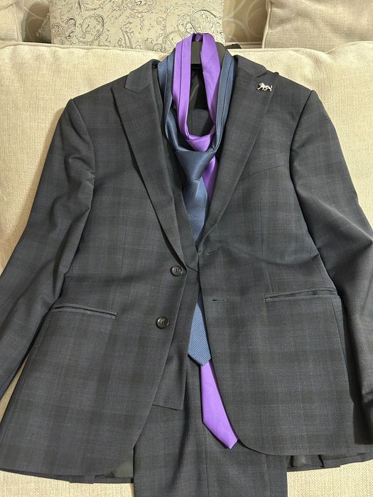 Костюм тройка. Бренд - Glassman