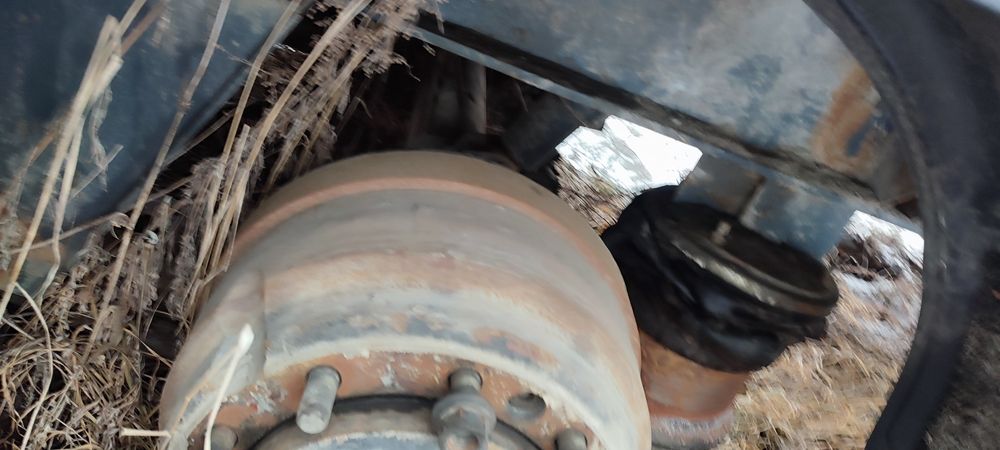 Ось МАЗ три штуки