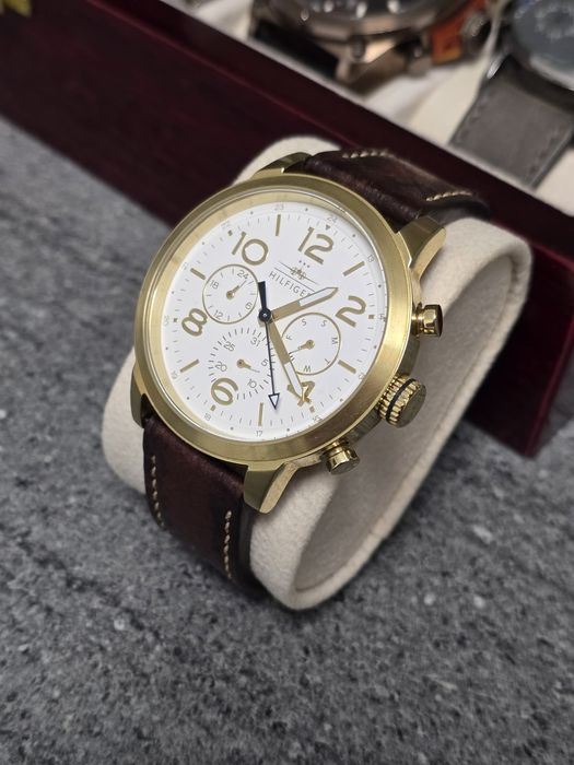 Vand ceas Tommy, Fossil, Police