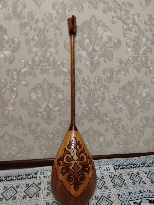 Үні таза домбыра сатылады