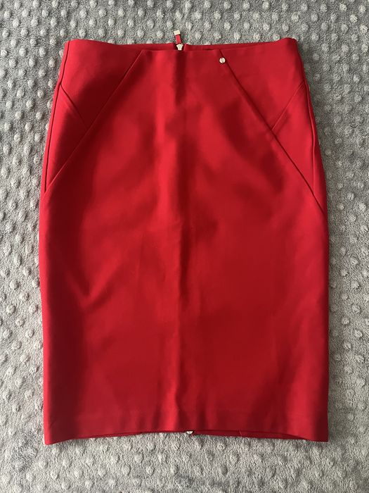 Дамска пола Reserved