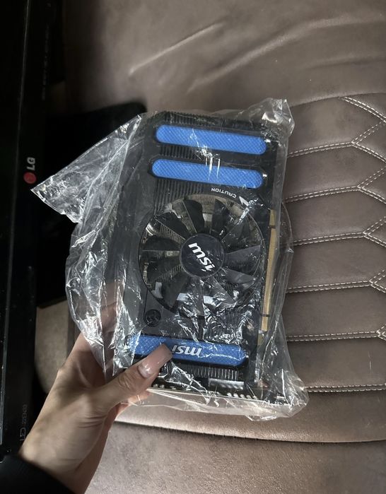 Продам технику монитор,карта, клавиатура