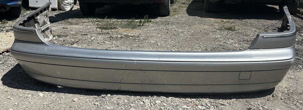 Задна броня и врати за w203 комби