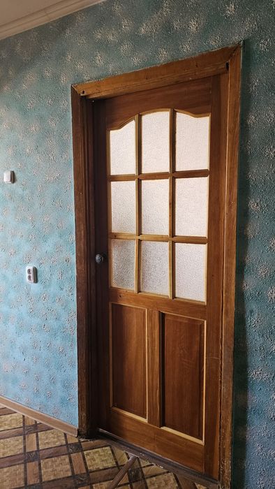 Есік. Ағаш есік (дверь)