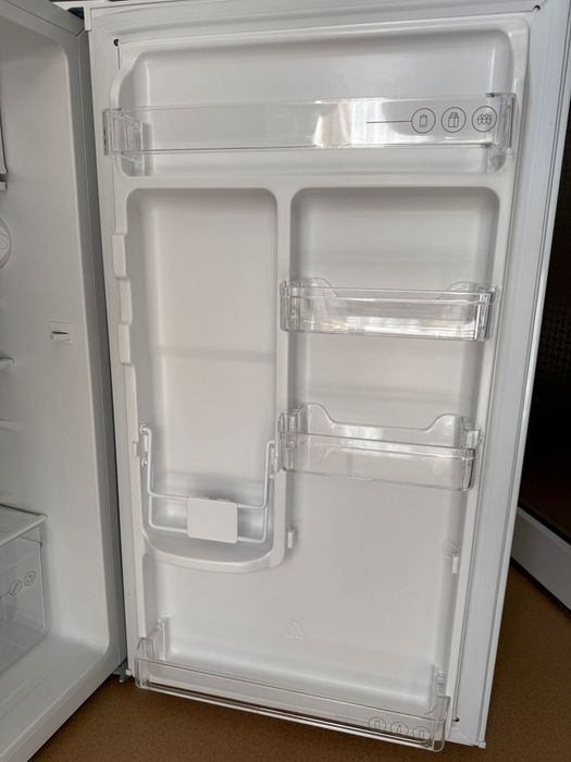 Frigider cu ușa, Arctic