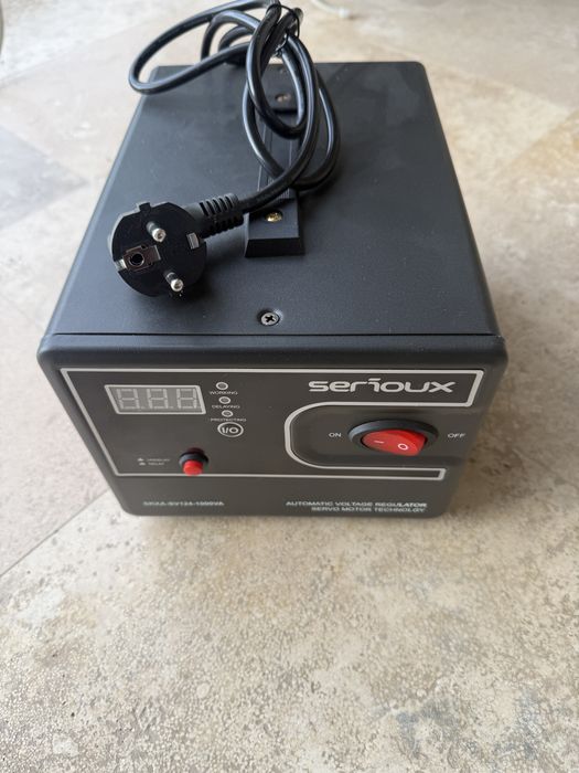 Stabilizator automat de tensiune Serioux SRXA-SV124-1000VA