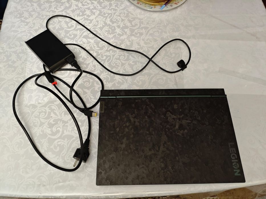 Продам ноутбук lenovo  pro5