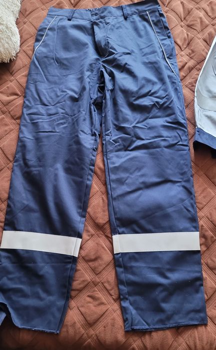 Спец.одежда за 16 000 тг