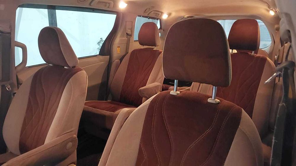 Продаю Toyota Sienna(Газ-Бензин)