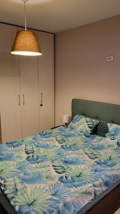 Inchiriez ap 3 camere