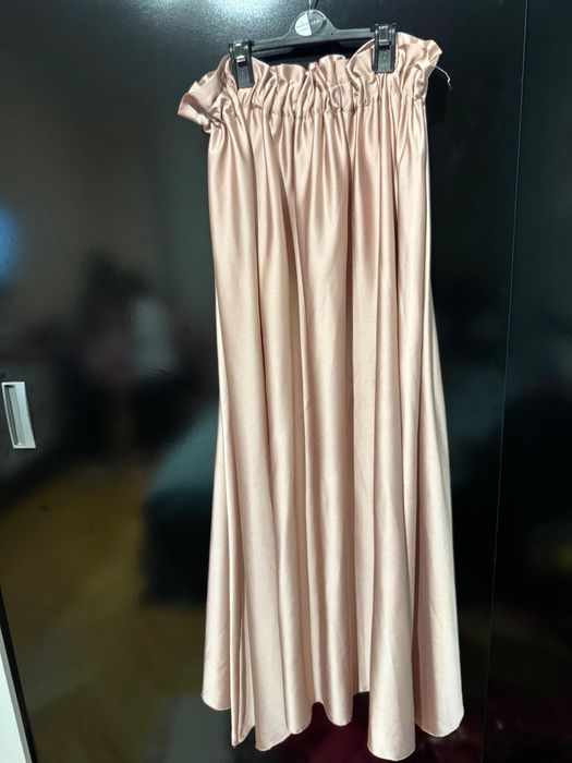 Рокли с добро качество, които са носени само веднъж.