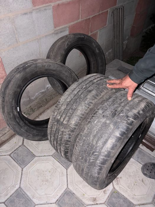 Шины 4 шт 215/60/16