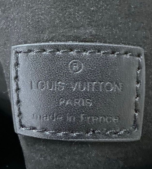 Louis Vuitton-Чисто нова дамска чанта