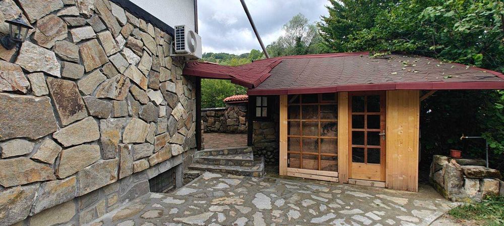 Нощувки Waterfall Guests House Рибарица