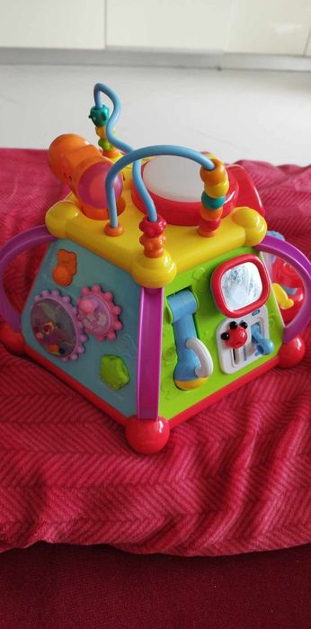 Интерактипвни детски играчки, пъзели, пумпал, низанка