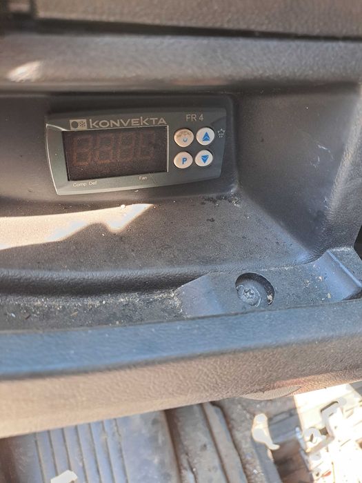 dezmembrez peugeot boxer 2011 diesel 2.2 frigorific