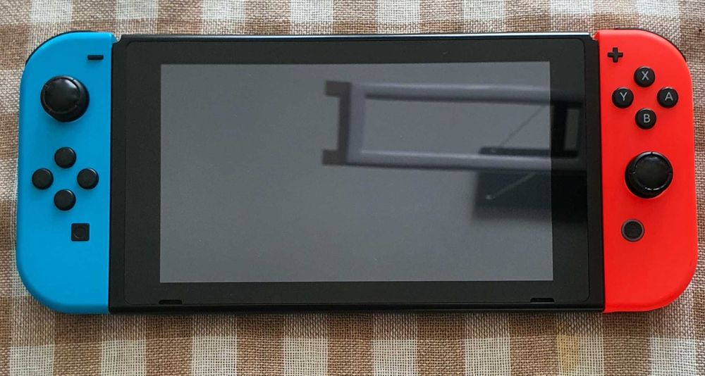 Nintendo Switch OLED + 3 игри