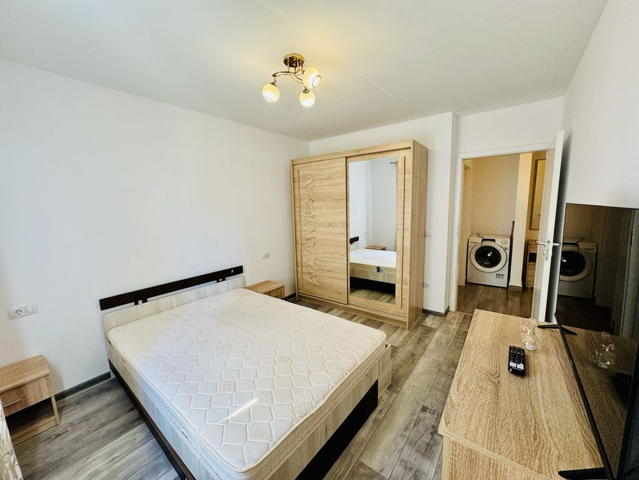Apartament 3 camere  disponibil din 25/08/2026
