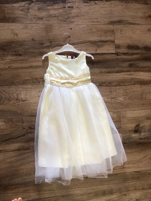 Продам детское нарядное платье
