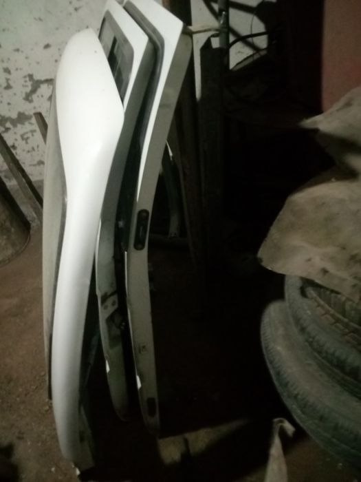 Дамас 2 ешик том капот бор