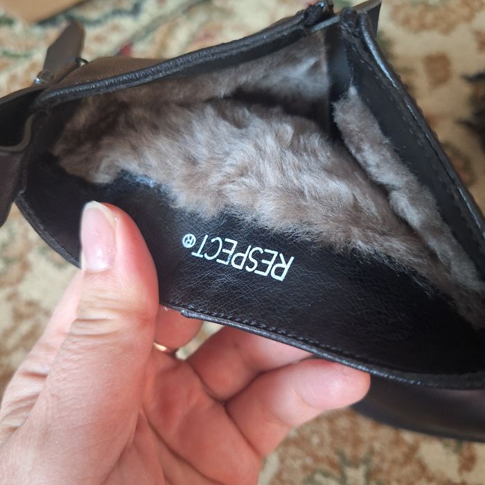 Продам новую зимнию обувь
